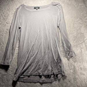 Neiman Marcus Soft Gray Long Sleeve Tee